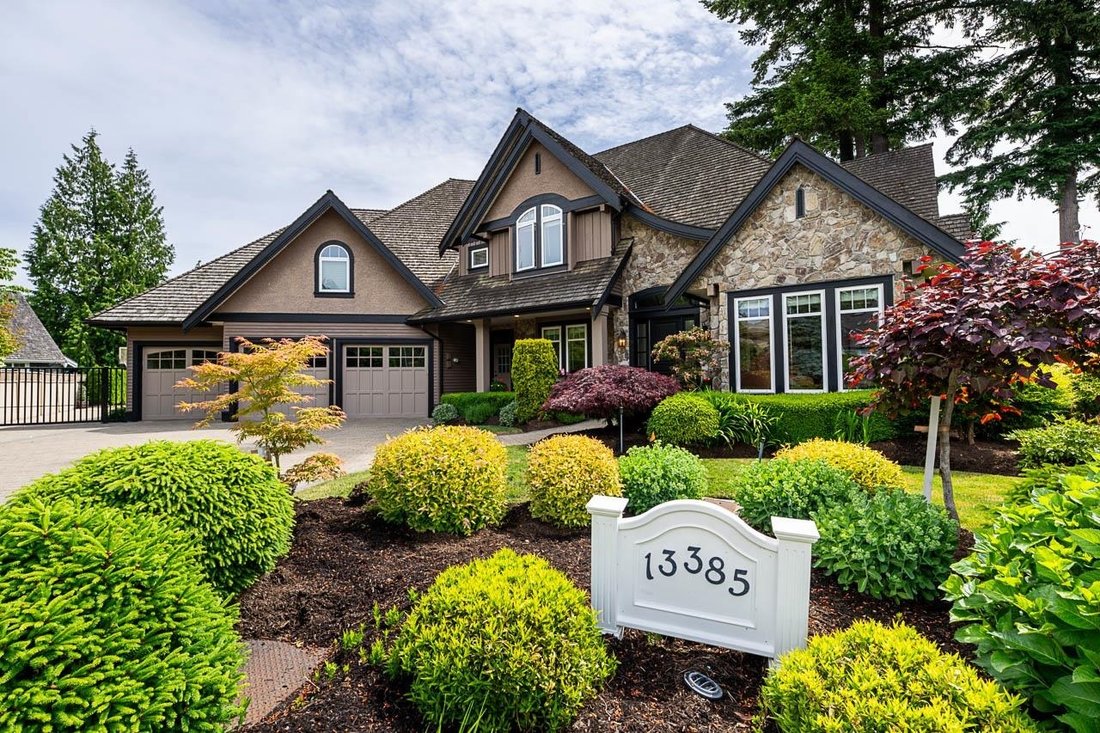 House in Surrey, British Columbia, Canada 1 - 18247370