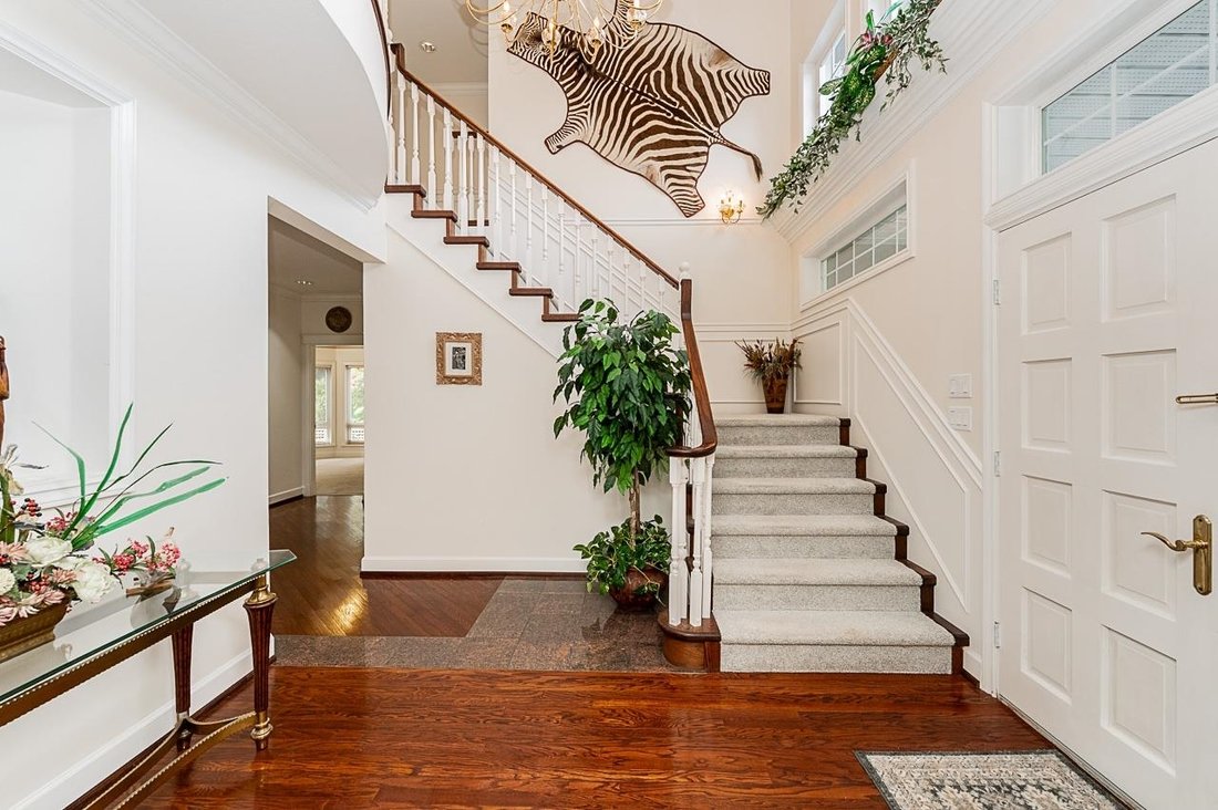 House in Burnaby, British Columbia, Canada 5 - 18247359