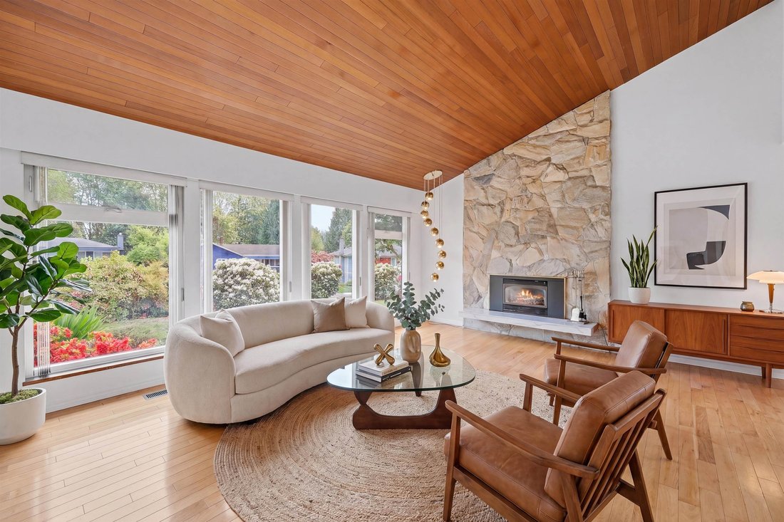 House in Burnaby, British Columbia, Canada 5 - 18247953