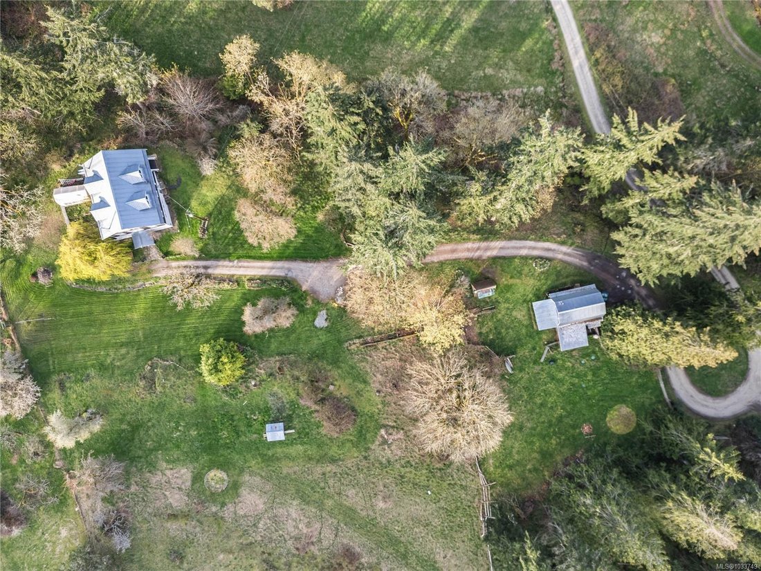 House in Fernwood, British Columbia, Canada 3 - 18247506