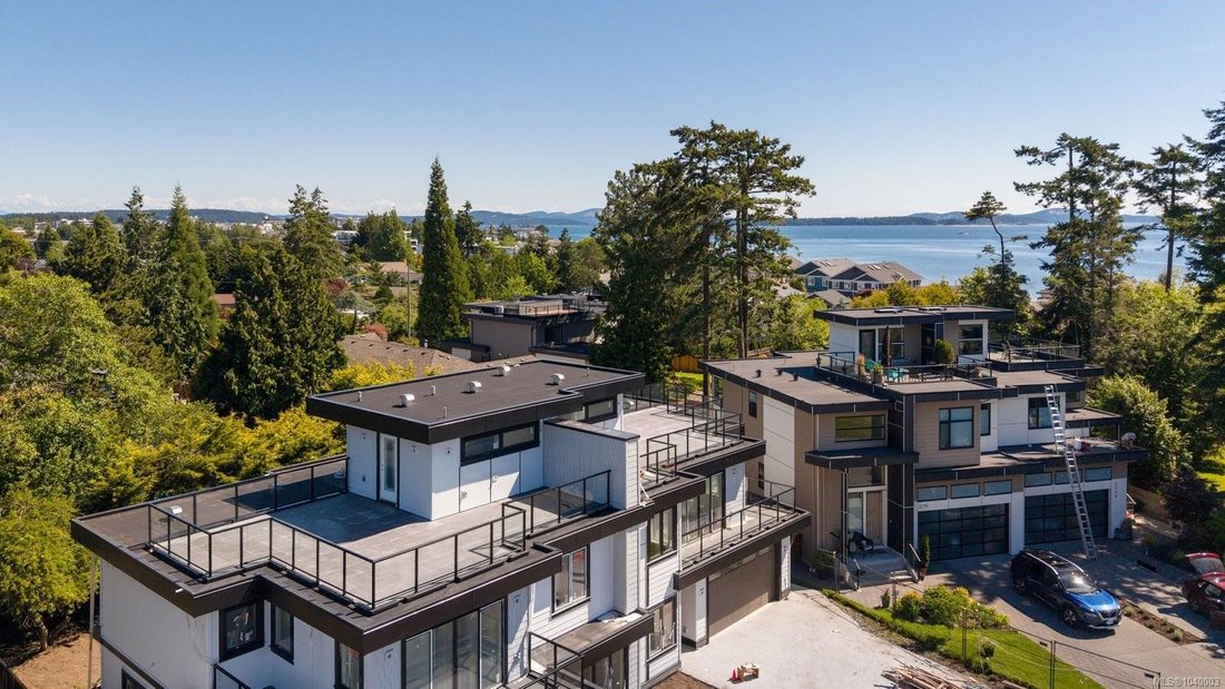 House in Sidney, British Columbia, Canada 2 - 18247086