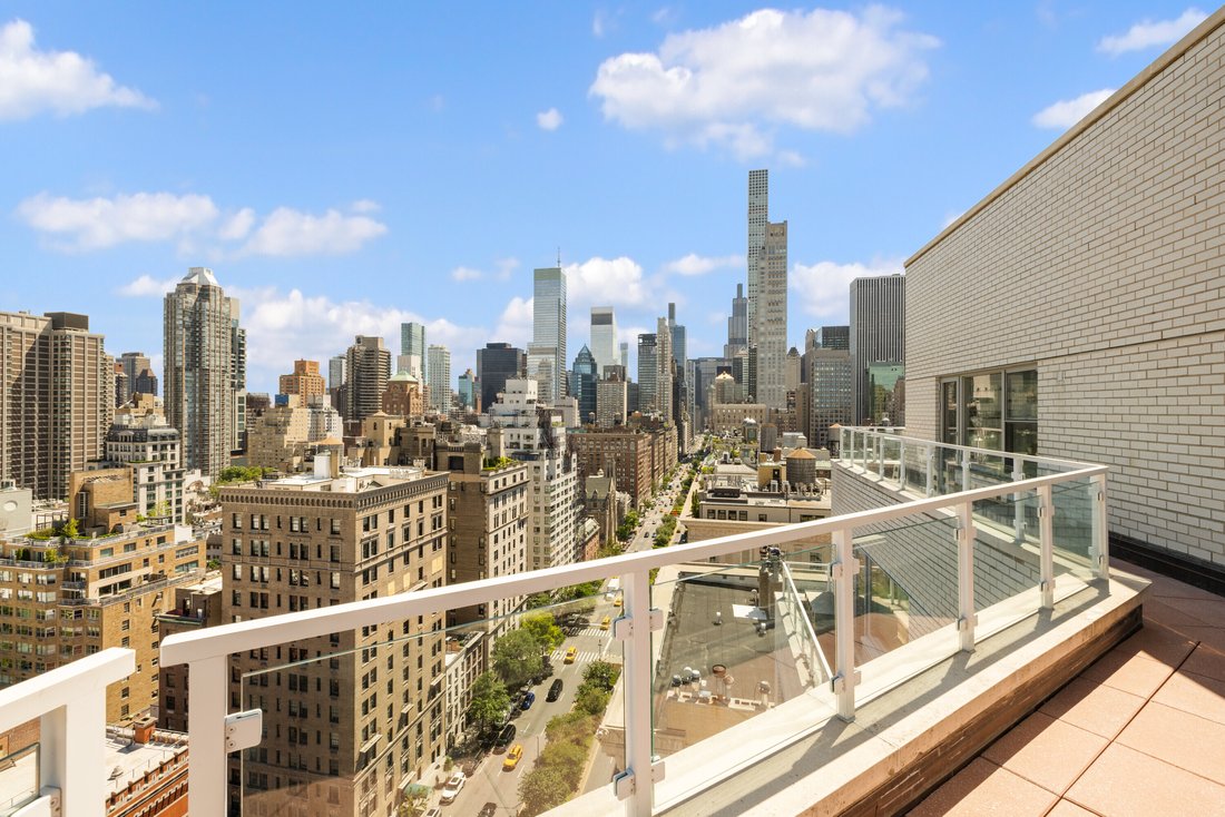Co Op in New York, New York, United States 5 - 18246573