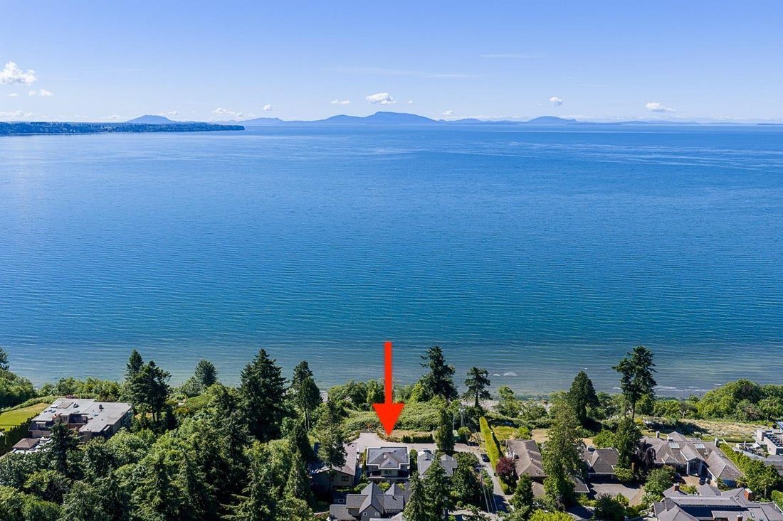 House in Surrey, British Columbia, Canada 1 - 18247521
