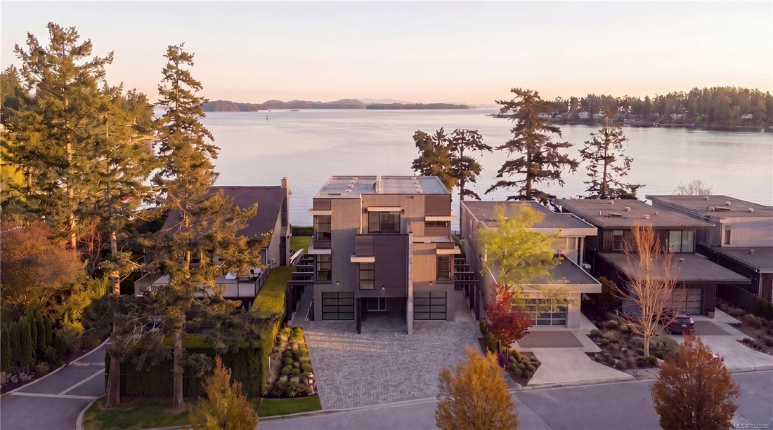 House in Sidney, British Columbia, Canada 3 - 18247133