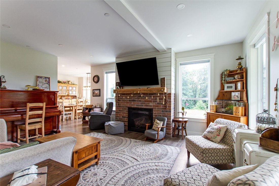 House in Mission, British Columbia, Canada 3 - 18247845