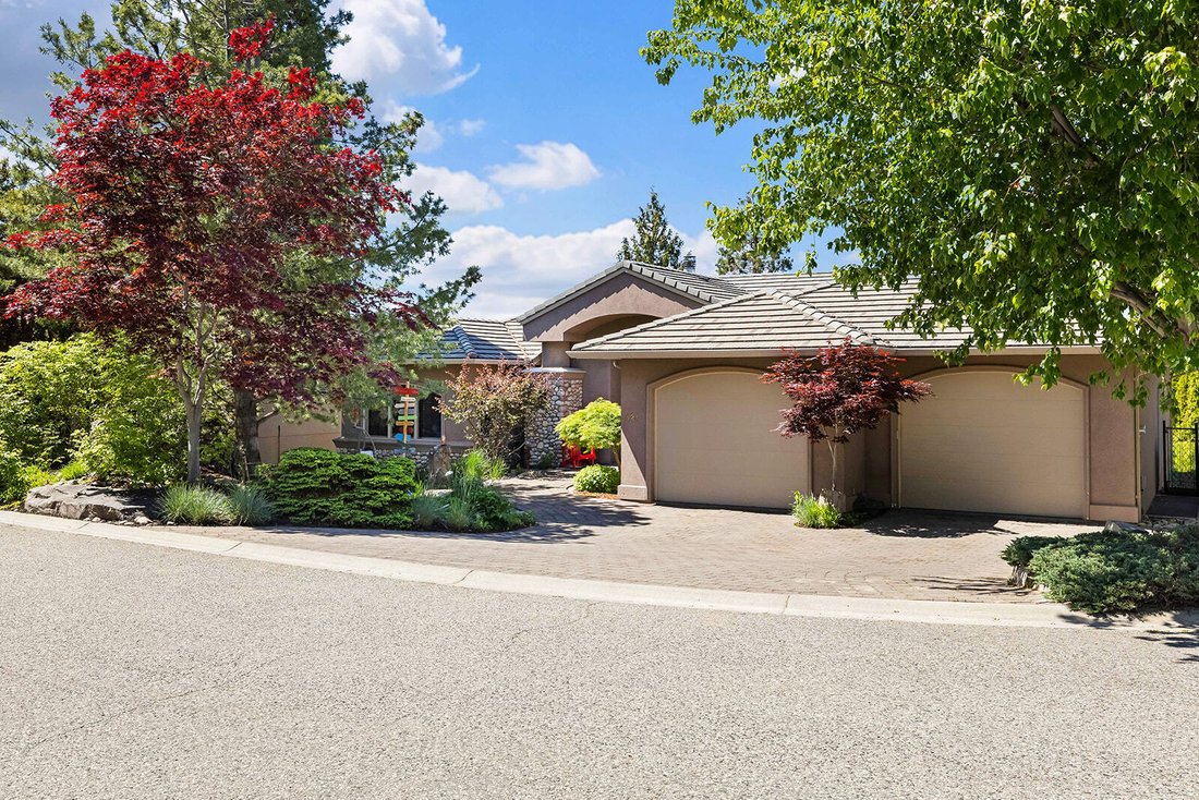 House in Kelowna, British Columbia, Canada 1 - 18246756