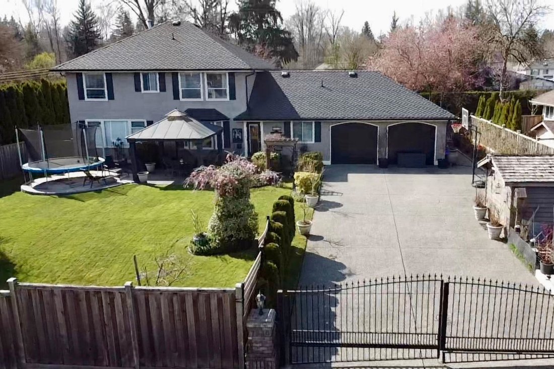 House in Surrey, British Columbia, Canada 4 - 18247514