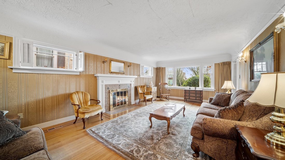 House in Vancouver, British Columbia, Canada 2 - 18247490