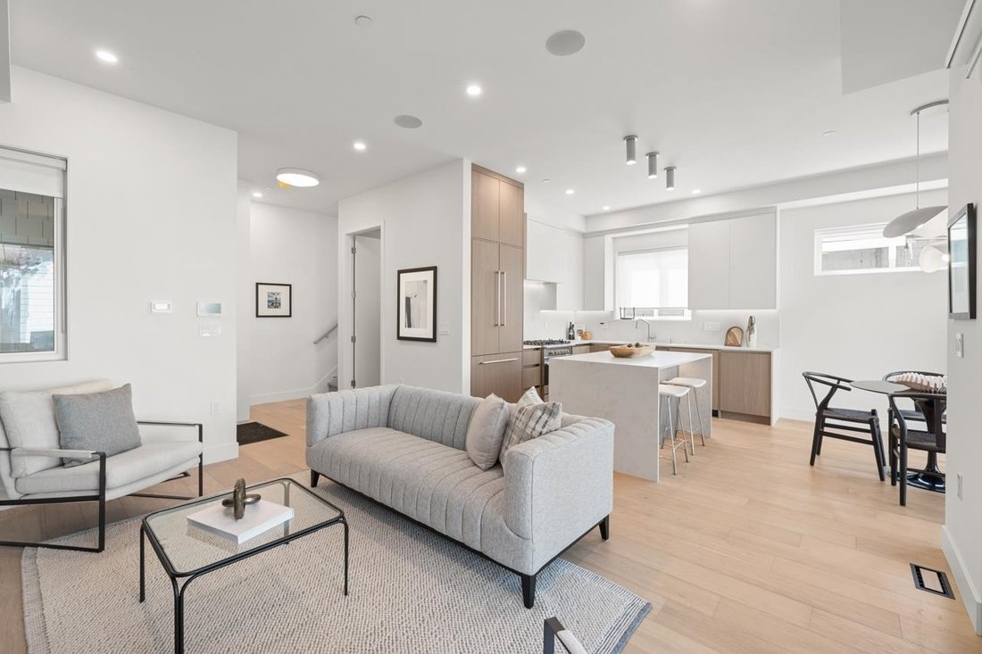 House in Vancouver, British Columbia, Canada 4 - 18248053