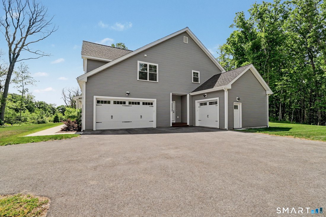 House in Southbury, Connecticut, United States 4 - 18247385