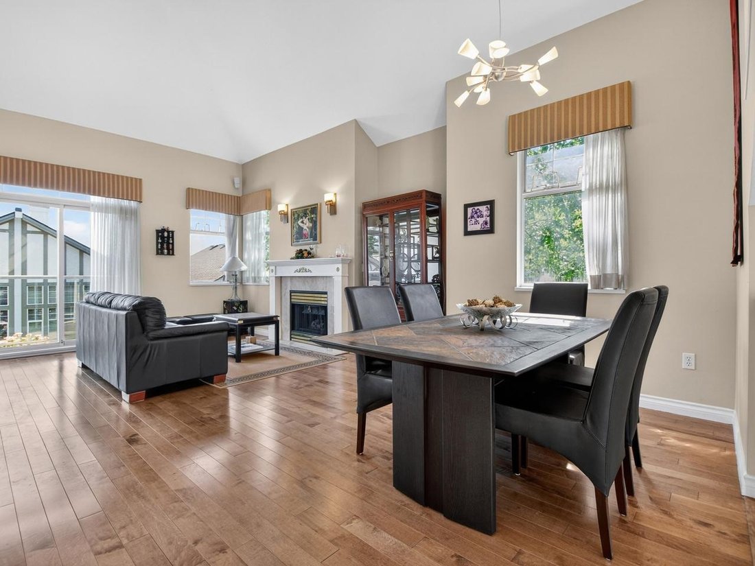 House in Burnaby, British Columbia, Canada 5 - 18247535