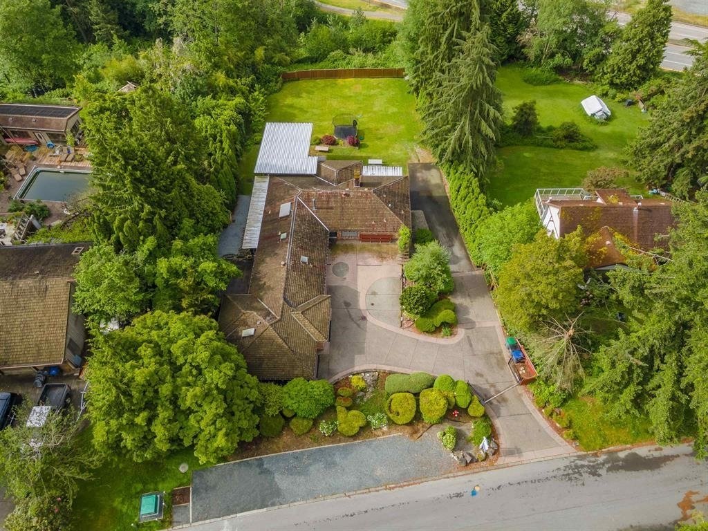 House in Surrey, British Columbia, Canada 2 - 18247382