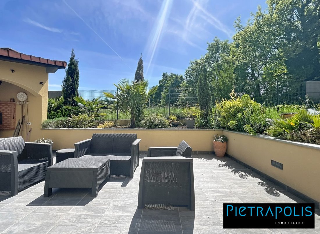 House in Centre-Bourg, Saint-Genis-Laval, France 4 - 17783686