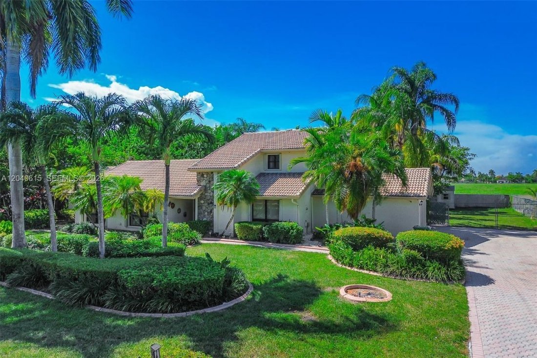 Casa a Miami, Florida, Stati Uniti 1 - 18246993