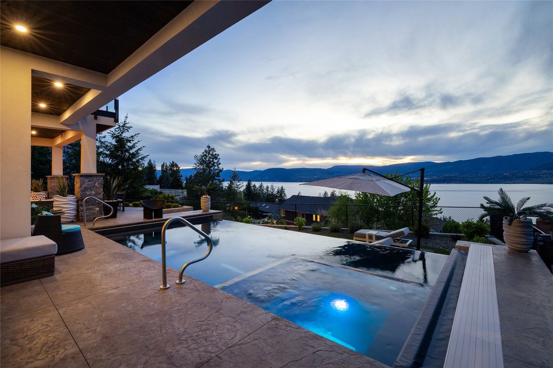 House in Kelowna, British Columbia, Canada 1 - 18246856