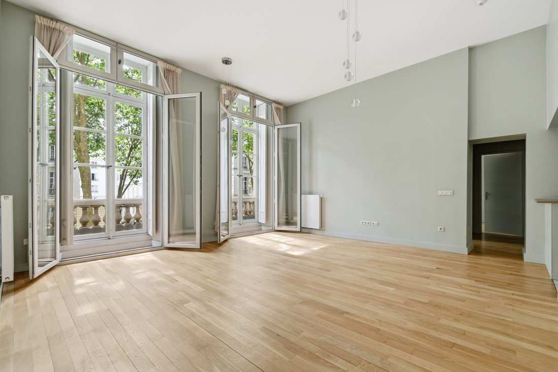 Apartment in Domaine National du Château, Versailles, France 1 - 18246822