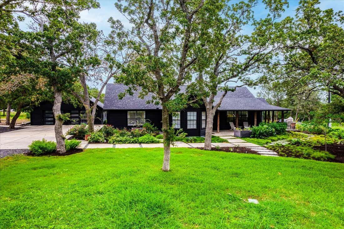 House in Dale, Texas, United States 1 - 18247980