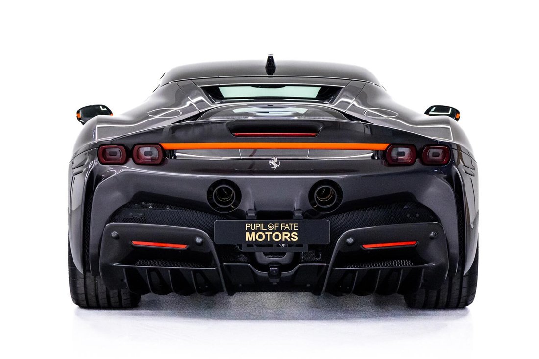 Coupe in Dubai, United Arab Emirates 4 - 18248055