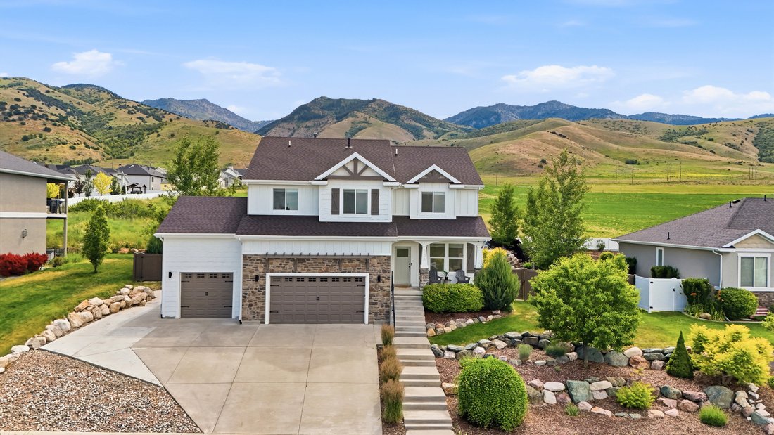 House in Smithfield, Utah, United States 2 - 18248002
