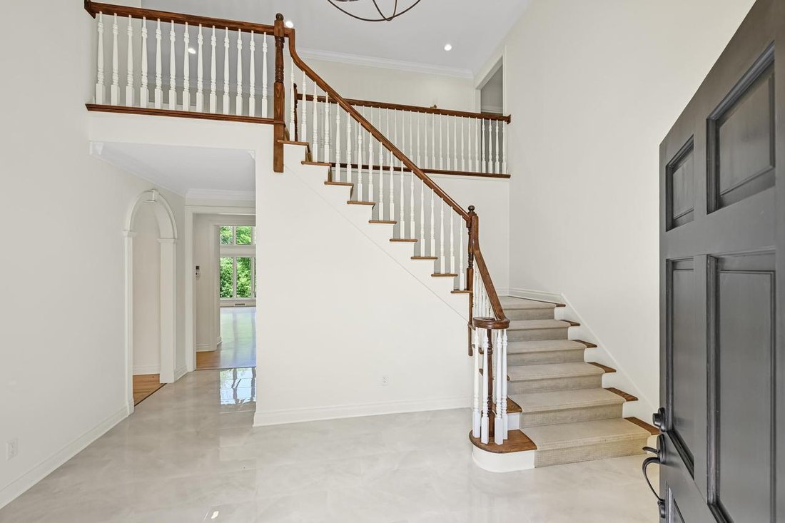 House in Thiensville, Wisconsin, United States 4 - 18248063