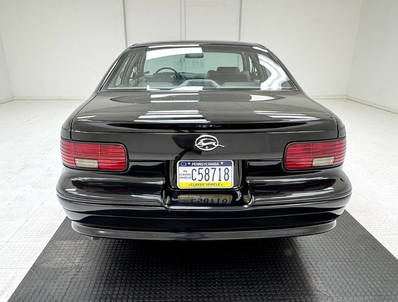 Sedan in Morgantown, United States 4 - 18248345