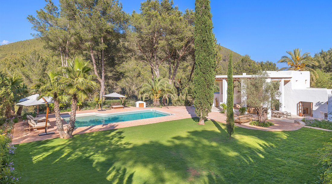 Finca in Santa Eularia des Riu, Balearic Islands, Spain 3 - 17530713