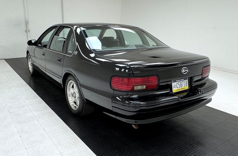 Sedan in Morgantown, United States 3 - 18248345