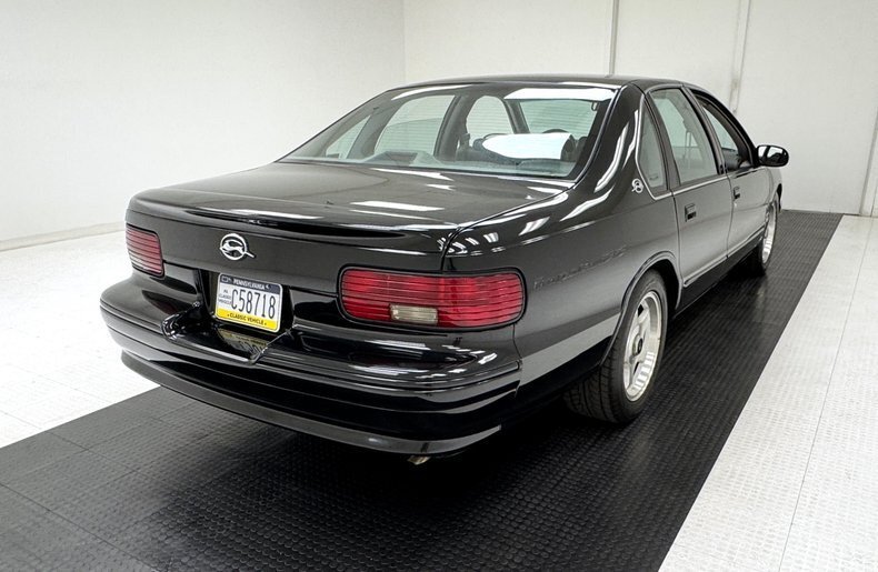 Sedan in Morgantown, United States 5 - 18248345