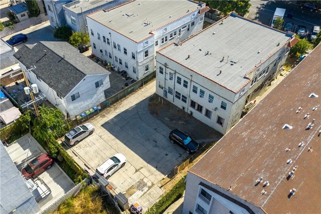 Los Angeles, California, United States 5 - 18247833