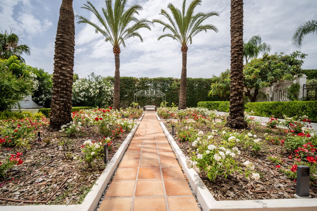 Villa in Sierra Blanca, Marbella, Spain 4 - 18248450