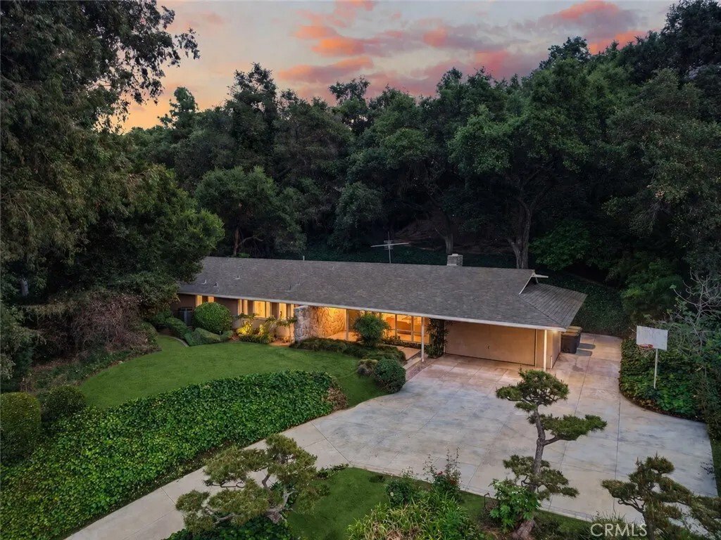 House in Covina, California, United States 3 - 18247843