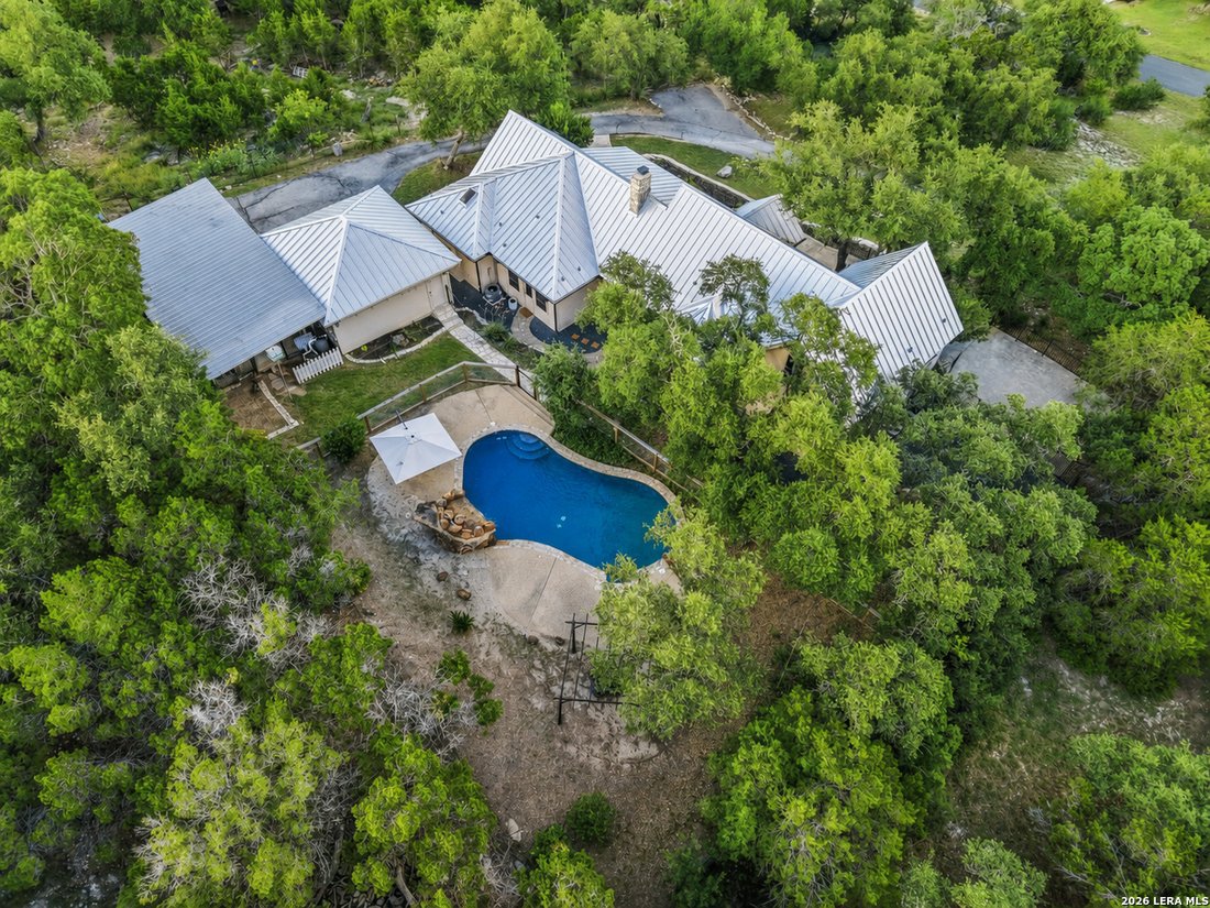 House in Scenic Oaks, Texas, United States 2 - 18248046
