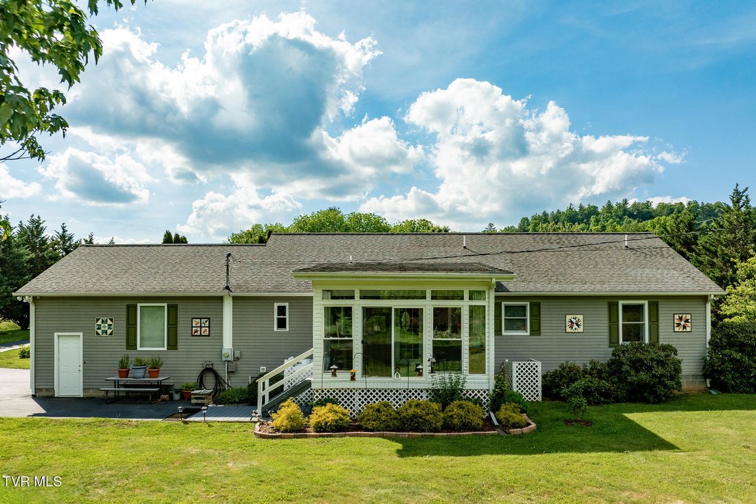 House in Mountain City, Tennessee, United States 4 - 18248089