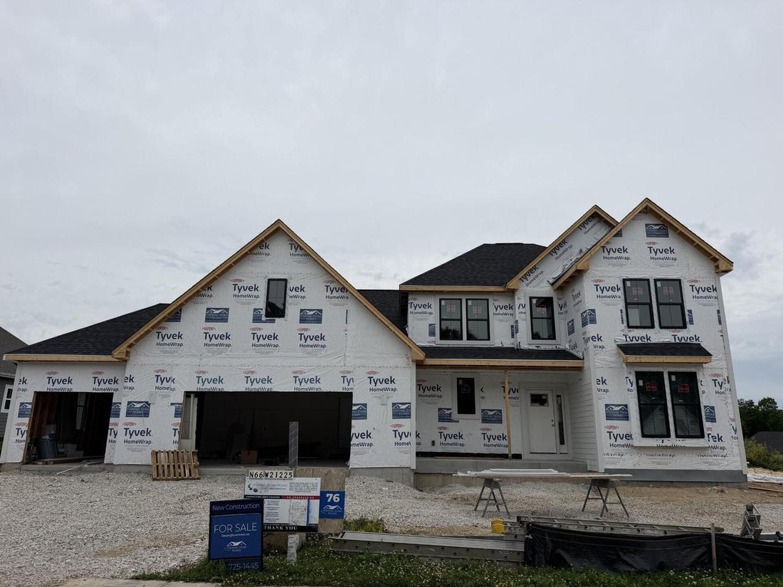 House in Menomonee Falls, Wisconsin, United States 1 - 18248039