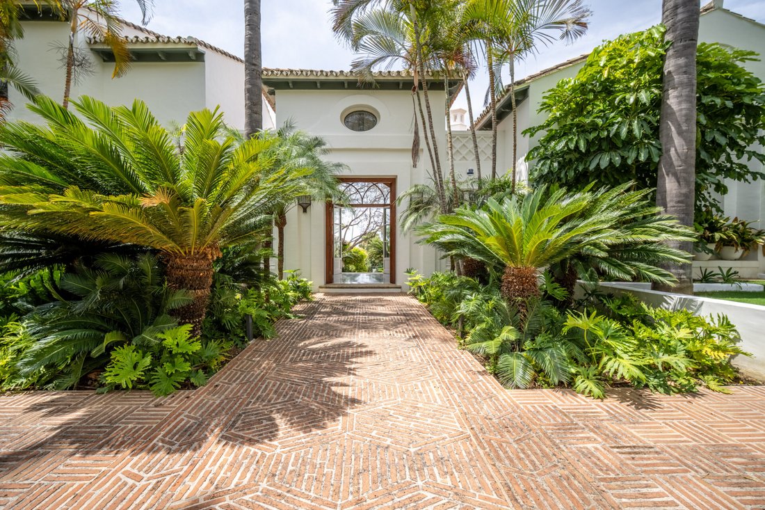 Villa in Sierra Blanca, Marbella, Spain 5 - 18248450