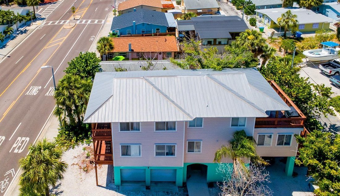 House in Treasure Island, Florida, United States 5 - 18215675
