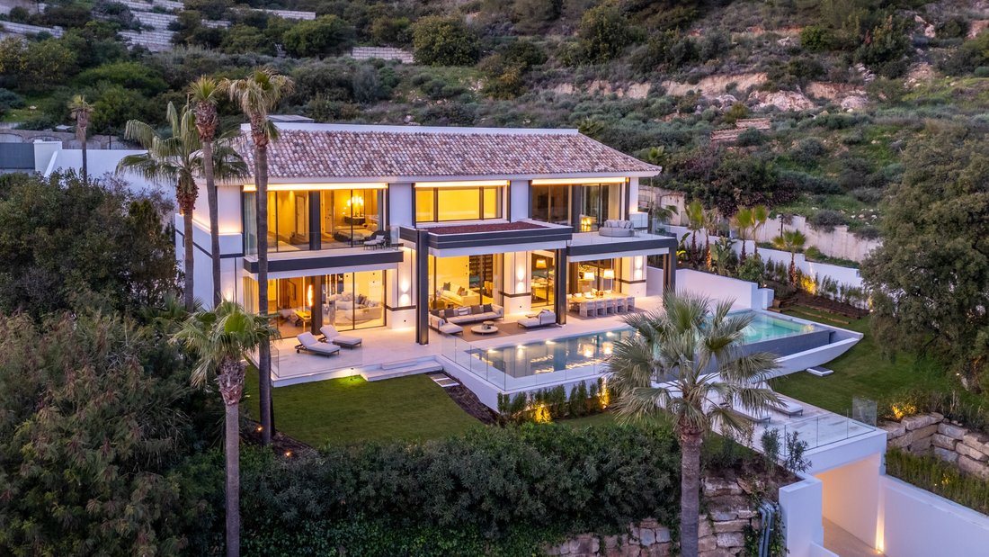 Villa in Sierra Blanca, Marbella, Spain 1 - 18248405
