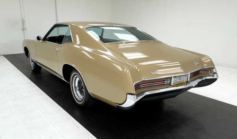 Coupe in Morgantown, United States 3 - 18248370