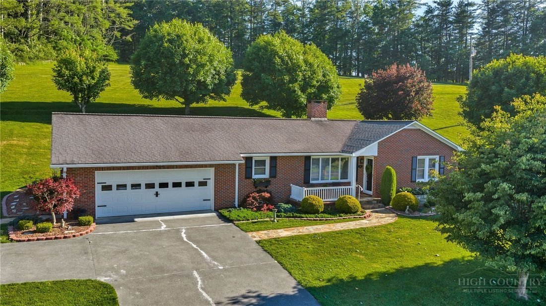 House in West Jefferson, North Carolina, United States 3 - 18247650