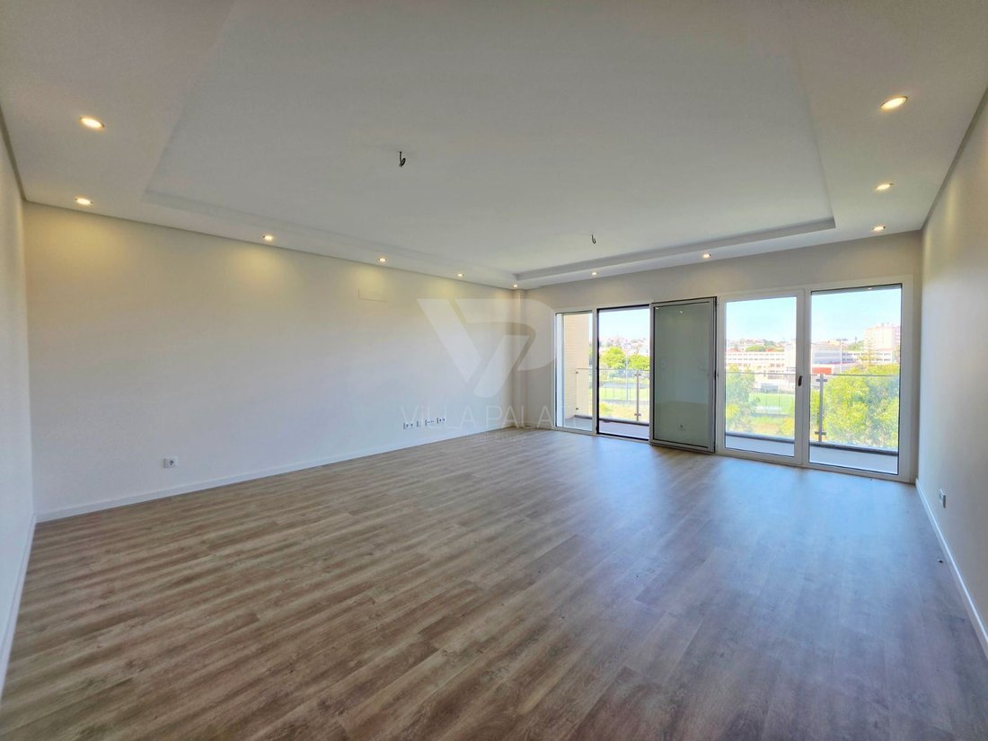 Apartment in Carcavelos e Parede, Lisbon, Portugal 3 - 18247941