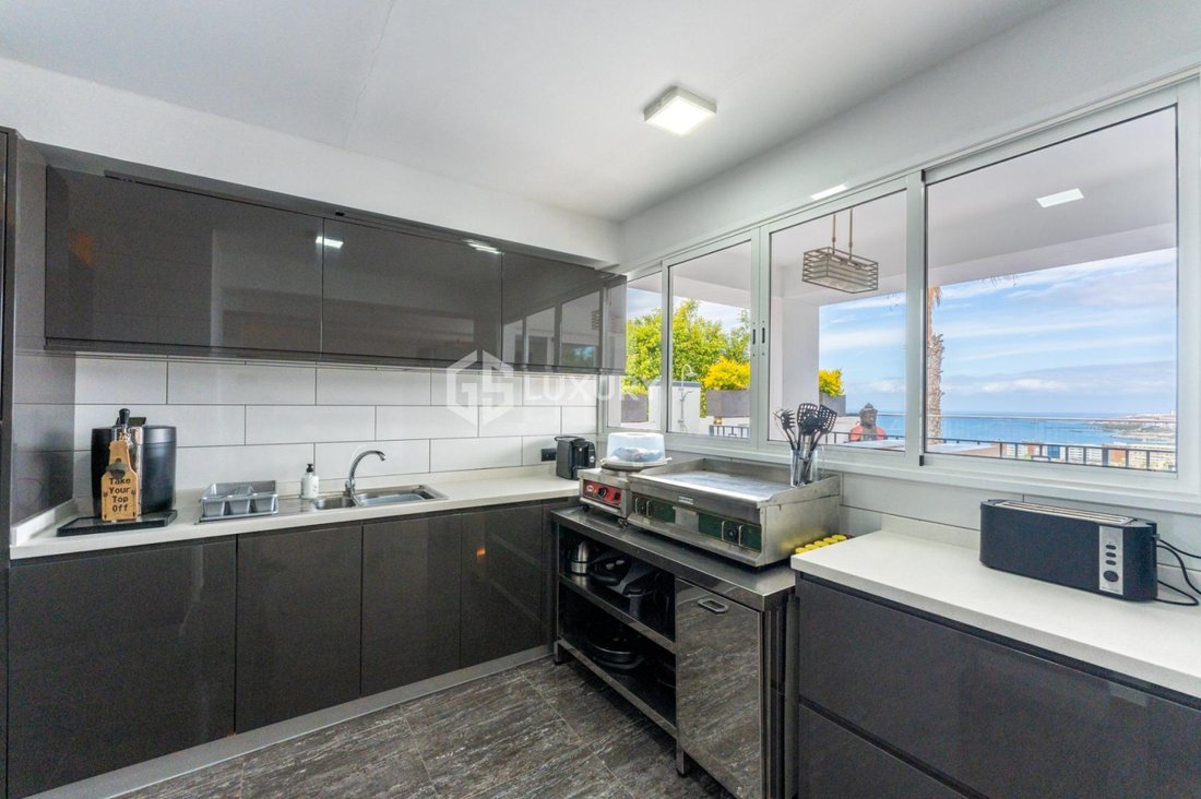 House in Costa Adeje, Adeje, Canary Islands 2 - 18248281