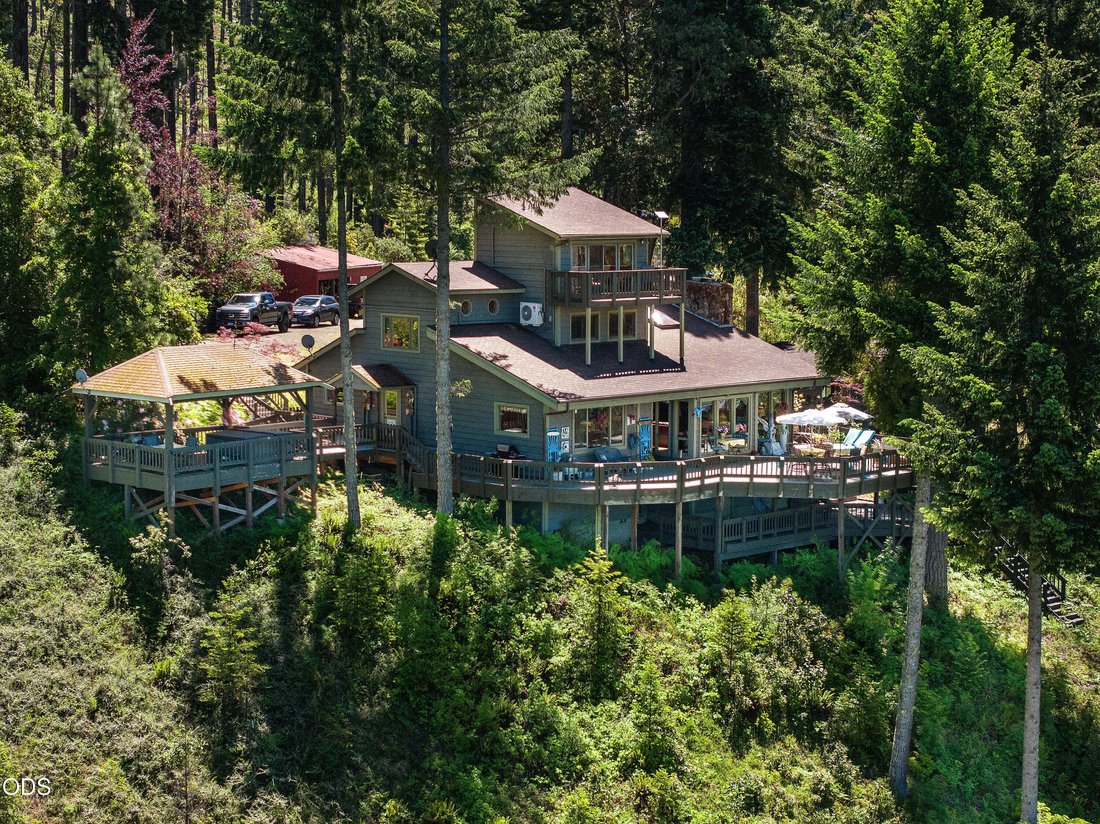 House in Oakridge, Oregon, United States 5 - 18248058