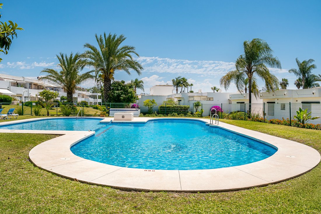Townhouse in Nueva Andalucia, Marbella, Spain 1 - 18248374
