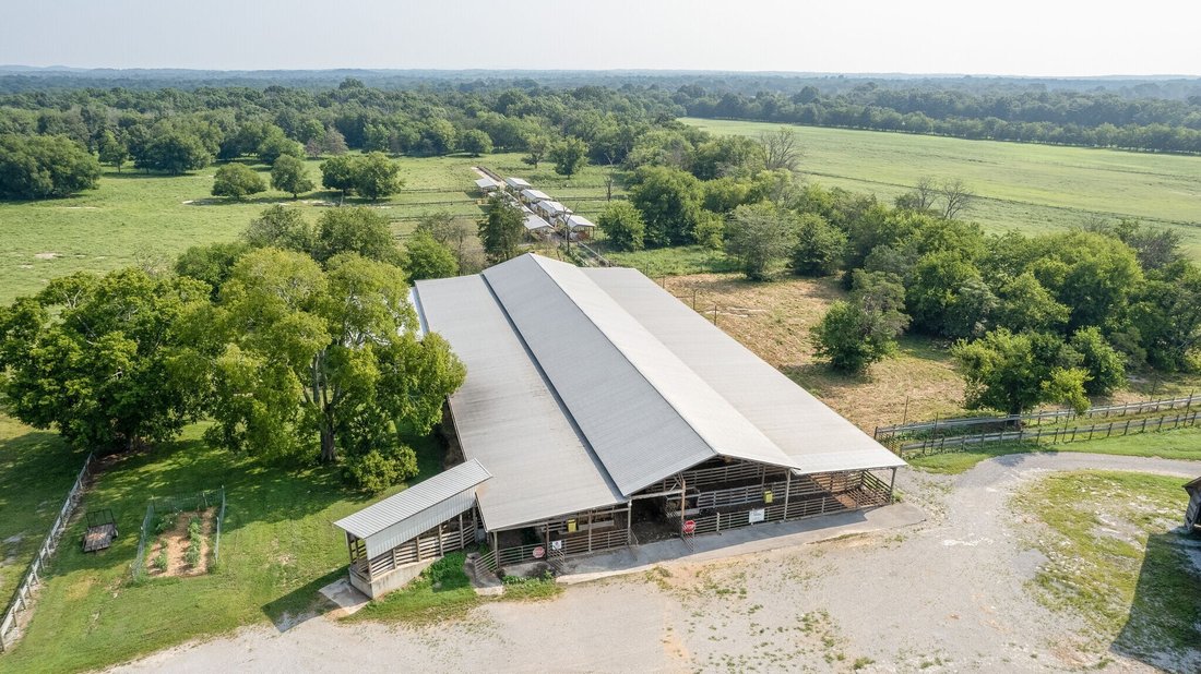Farm Ranch in Columbia, Tennessee, United States 4 - 18248009