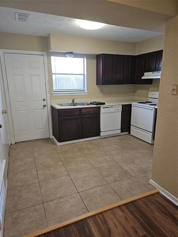 Garland, Texas, United States 2 - 18248174