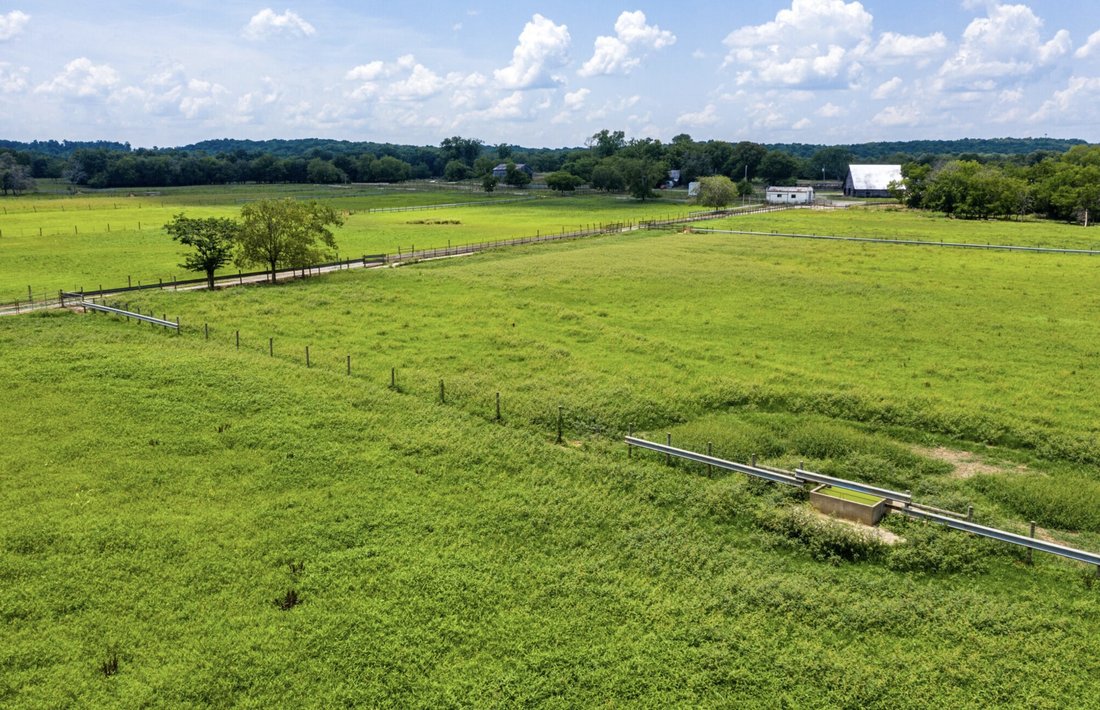 Farm Ranch in Columbia, Tennessee, United States 5 - 18248009