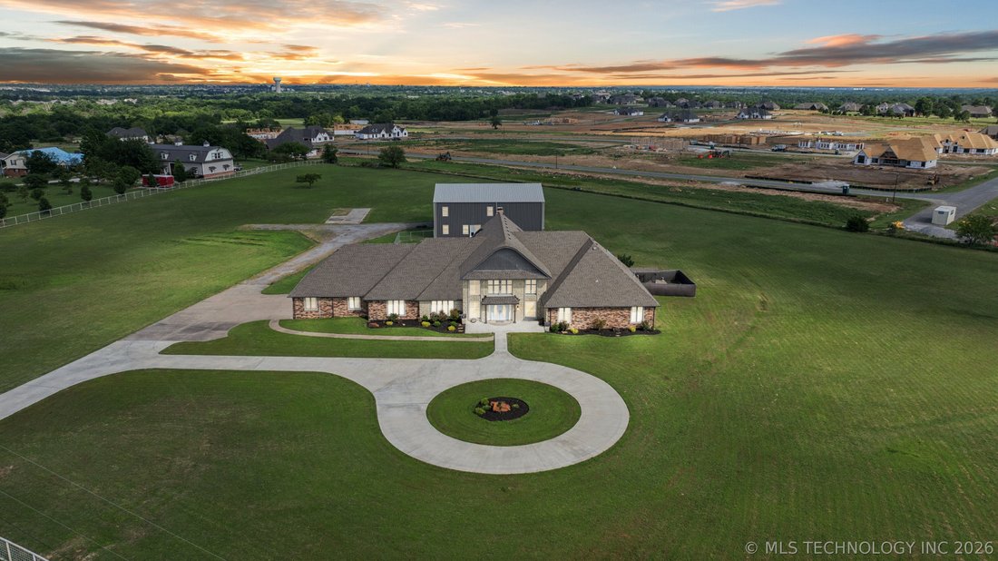 House in Owasso, Oklahoma, United States 1 - 18247998
