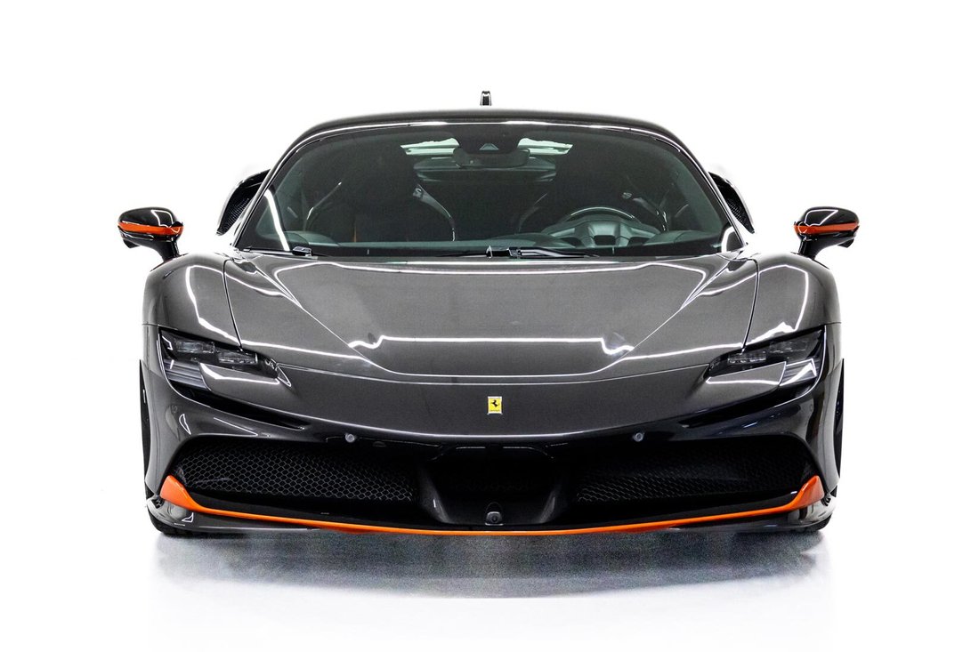 Coupe in Dubai, United Arab Emirates 2 - 18248055