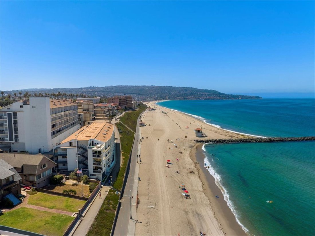Condo in Torrance, California, United States 1 - 16848358
