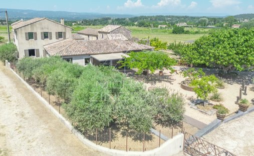 House in Oppède, Provence-Alpes-Côte d'Azur, France 1